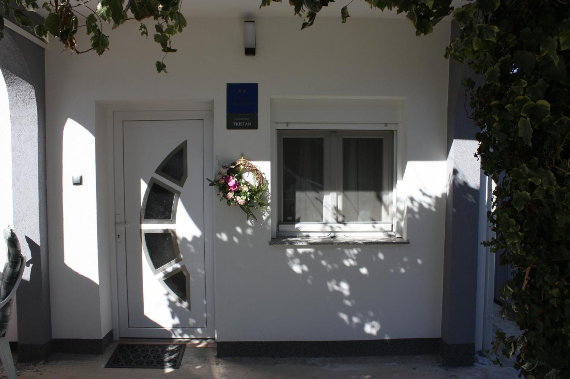 Studio apartman Tristan Zadar Bagian luar foto